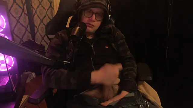 chicostick413 online show from February 28, 11:17 pm