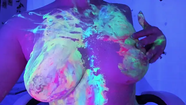 GilaKat online show from March 2, 8:05 am