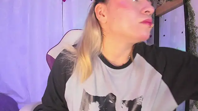 GilaKat online show from March 15, 7:42 am