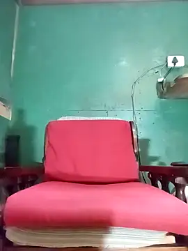 Chocolate factory man online show from December 8, 7:32 pm