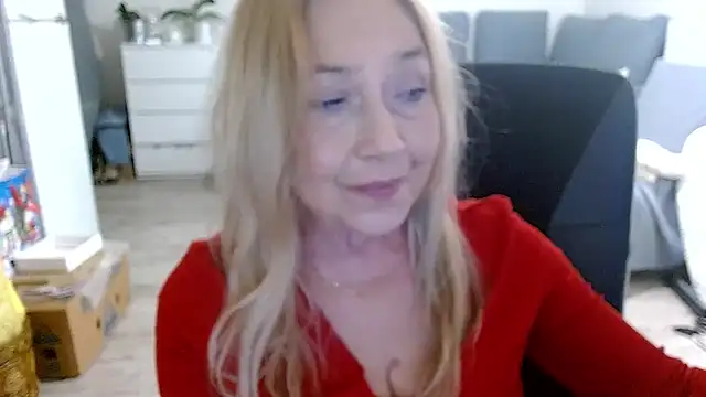 Snapshot of sofia_xkiss chatting on December 31, 11:09 am sofia xkiss online show from December 31, 11:09 am