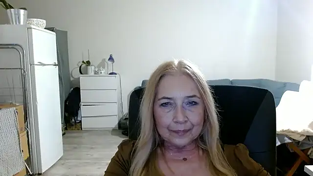 Snapshot of sofia_xkiss chatting on February 27, 5:58 pm sofia xkiss online show from February 27, 5:58 pm