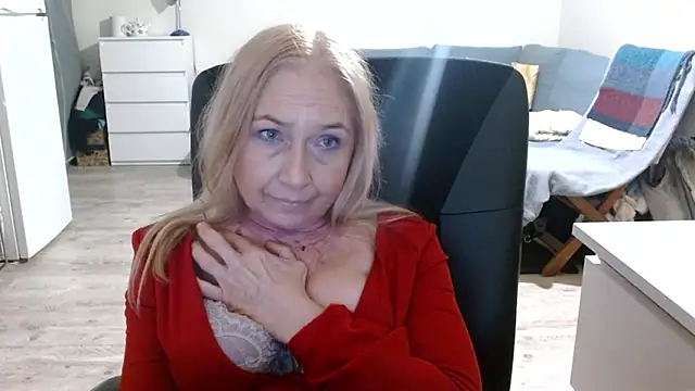 Snapshot of sofia_xkiss chatting on March 7, 5:49 pm sofia xkiss online show from March 7, 5:49 pm