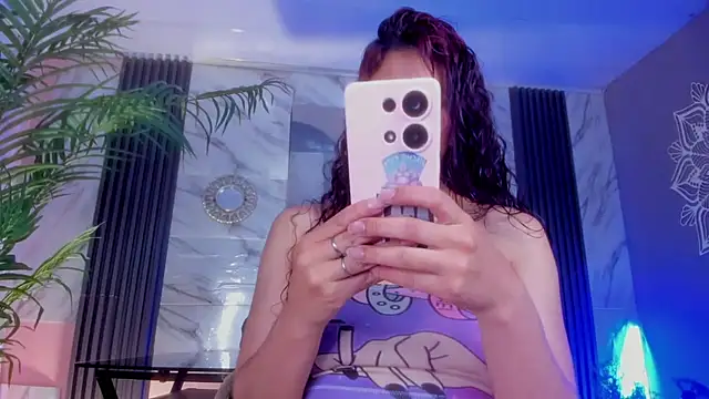 Snapshot of SofiaGomez420 chatting on February 11, 7:23 am SofiaGomez420 online show from February 11, 7:23 am