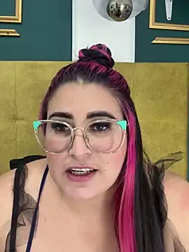 Snapshot of BellaPeers_ chatting on January 5, 3:55 pm BellaPeers online show from January 5, 3:55 pm