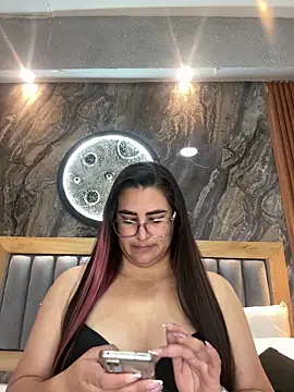 BellaPeers  online show from March 2, 11:50 am