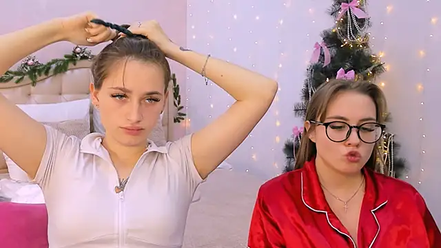 queenofjoyy online show from December 6, 4:28 pm