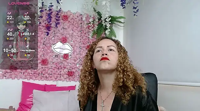 BLONDE SEXYHOT online show from February 20, 6:02 pm