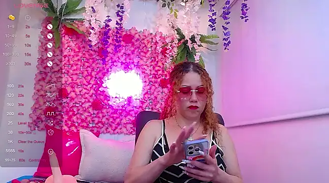 BLONDE SEXYHOT online show from March 18, 5:41 am