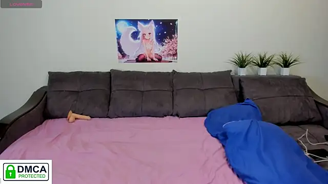 diana kristian  online show from December 13, 8:47 pm