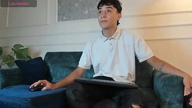 Austin Cardieff online show from March 19, 3:20 am