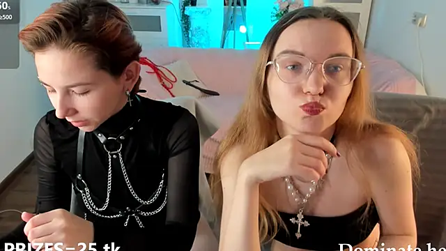 velvetvalkyries online show from December 4, 5:33 pm