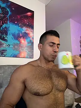 aaroncolombia online show from November 27, 12:18 pm