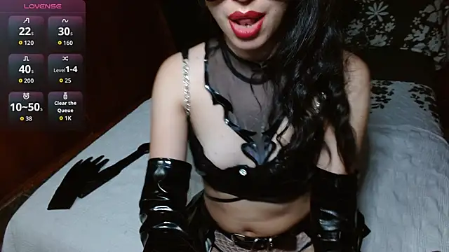 Snapshot of Persefonefire chatting on November 12, 9:58 pm Persefonefire online show from November 12, 9:58 pm