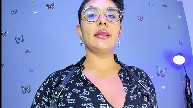 Snapshot of Kaira_mosse chatting on November 9, 12:36 pm Kaira mosse online show from November 9, 12:36 pm