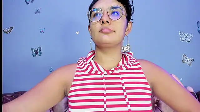 Snapshot of Kaira_mosse chatting on November 16, 11:49 am Kaira mosse online show from November 16, 11:49 am