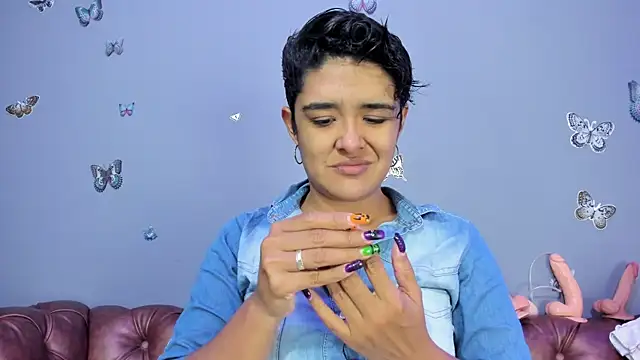 Snapshot of Kaira_mosse chatting on November 20, 11:43 am Kaira mosse online show from November 20, 11:43 am