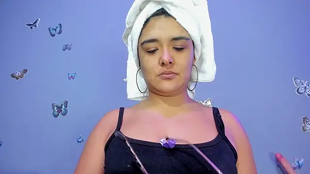 Snapshot of Kaira_mosse chatting on December 5, 11:41 am Kaira mosse online show from December 5, 11:41 am