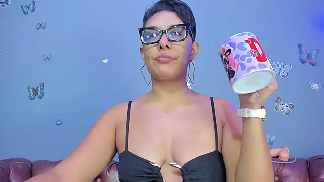 Kaira mosse online show from January 6, 11:47 am