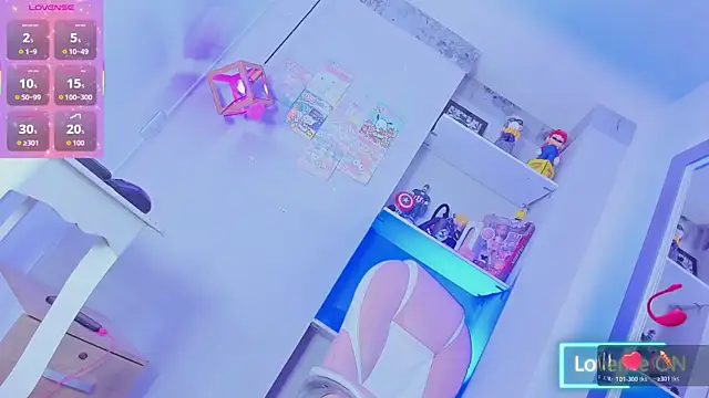 Snapshot of DanniiGrovers chatting on November 10, 11:31 am DanniiGrovers online show from November 10, 11:31 am