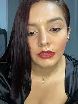 Melanyprada online show from February 3, 6:40 am