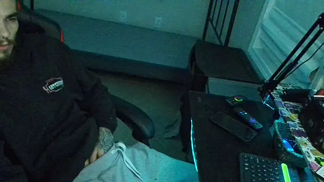 XMeF10 online show from February 15, 6:44 am