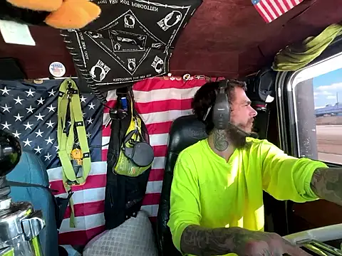 XMeF10 online show from January 6, 6:11 pm