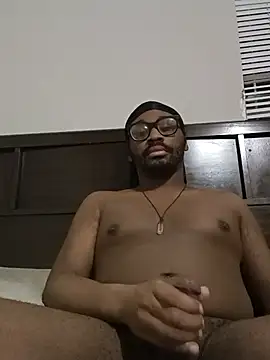 Snapshot of Hotcock100 chatting on July 4, 4:18 am Hotcock100 online show from July 4, 4:18 am