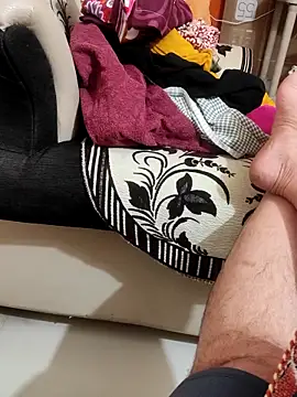 Akhil3290 online show from April 1, 4:37 pm