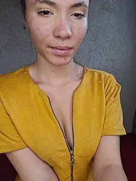 HelenHoltz online show from November 15, 6:26 pm