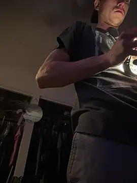 bigdckstud online show from March 17, 11:19 pm