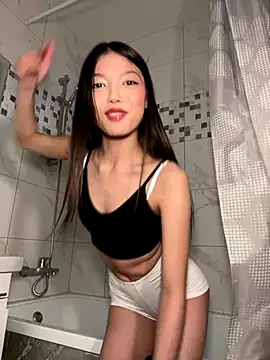 DesiredHoney online show from December 1, 6:30 pm