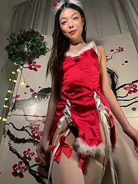 DesiredHoney online show from December 22, 6:48 pm