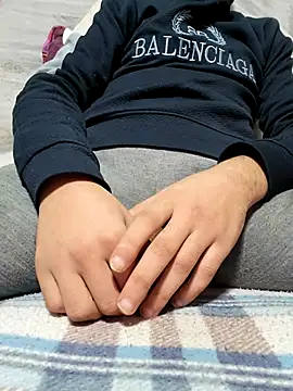 Snapshot of bigdig22cm chatting on March 12, 4:13 pm bigdig22cm online show from March 12, 4:13 pm