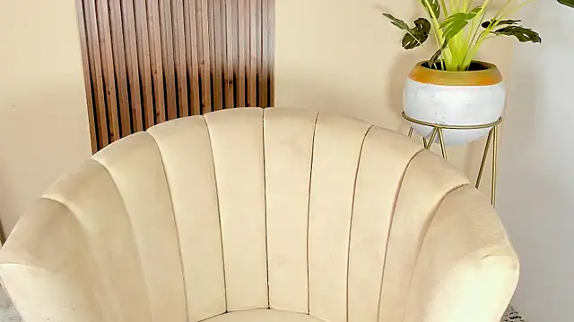 Snapshot of kenayfox chatting on December 3, 2:16 pm kenayfox online show from December 3, 2:16 pm