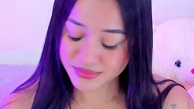 Snapshot of MaddyParisi chatting on February 1, 8:08 am MaddyParisi online show from February 1, 8:08 am