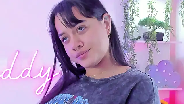 Snapshot of MaddyParisi chatting on March 14, 5:38 am MaddyParisi online show from March 14, 5:38 am