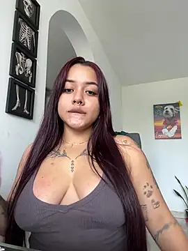 MaddyParisi online show from March 20, 9:08 pm