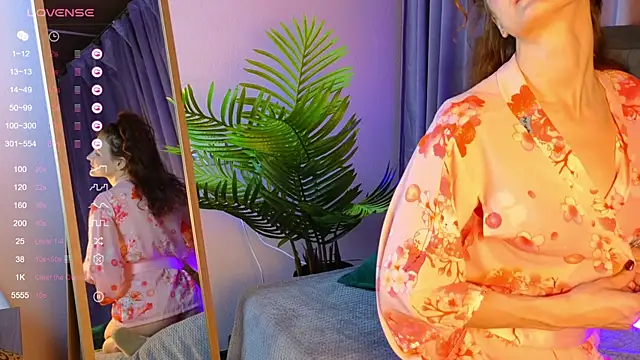 Snapshot of Soo_dreamy chatting on December 19, 1:39 am Soo dreamy online show from December 19, 1:39 am