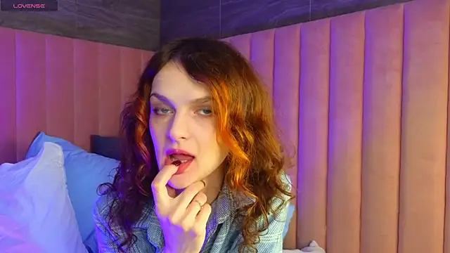 Snapshot of Soo_dreamy chatting on January 5, 1:35 am Soo dreamy online show from January 5, 1:35 am