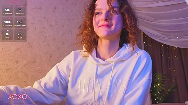 Snapshot of Soo_dreamy chatting on November 16, 1:22 am Soo dreamy online show from November 16, 1:22 am