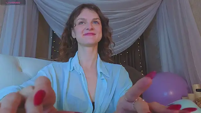 Snapshot of Soo_dreamy chatting on November 17, 1:22 am Soo dreamy online show from November 17, 1:22 am