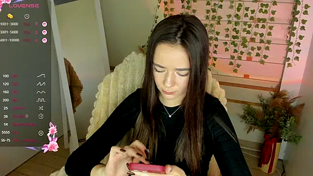 Bella XO online show from September 25, 6:50 am