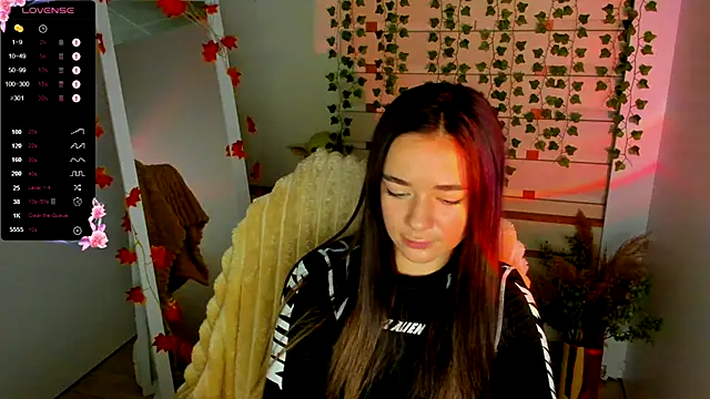 Bella XO online show from October 10, 7:18 am