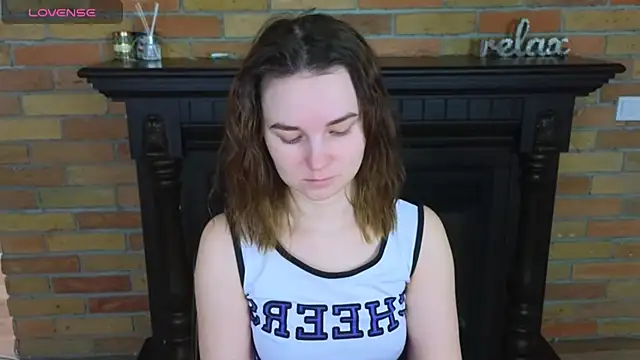 Ellie Sunset online show from April 15, 7:48 am