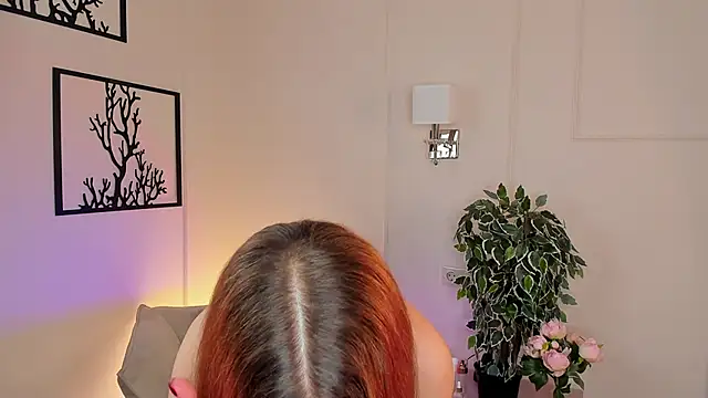 Snapshot of OdetteHarwick chatting on March 22, 7:04 am OdetteHarwick online show from March 22, 7:04 am