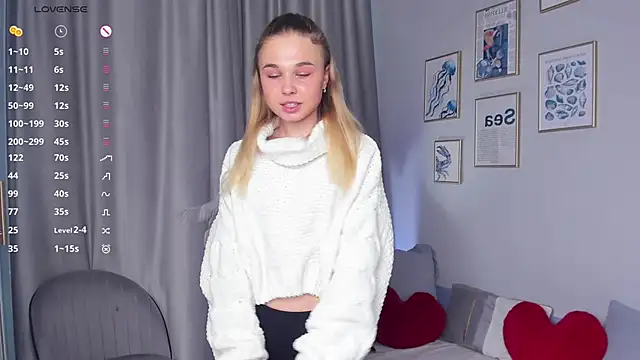 Snapshot of OdetteHarwick chatting on November 25, 6:13 am OdetteHarwick online show from November 25, 6:13 am