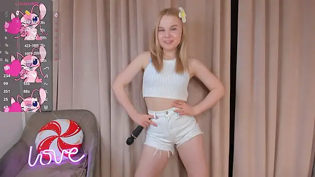 OdetteHarwick online show from March 20, 6:13 pm