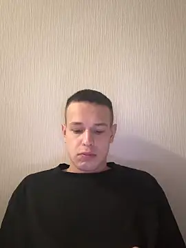 pretty roman online show from April 22, 3:46 pm