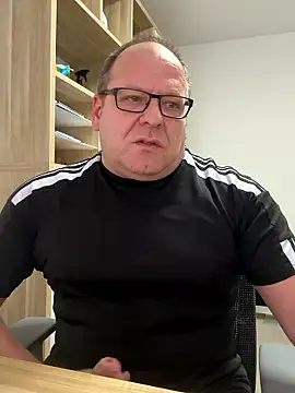 coupleLatinaLovers online show from January 14, 8:31 am